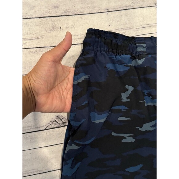 Legends Apparel Mens Active Relay Shorts Size L Blue Camo Unlined 7” Inseam Gym - Picture 7 of 16
